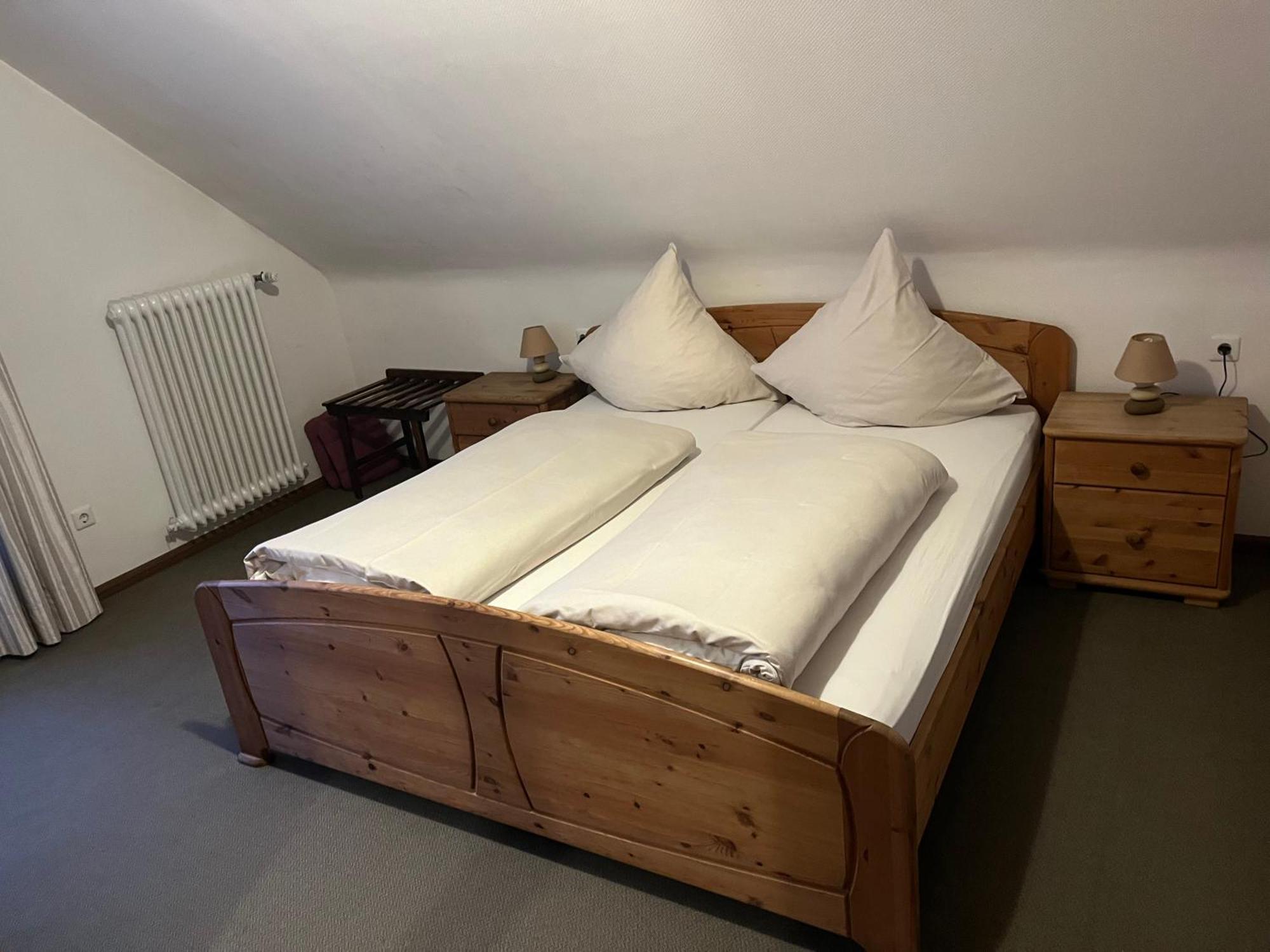 Gasthaus Baeren Niederrotweil Esterno foto